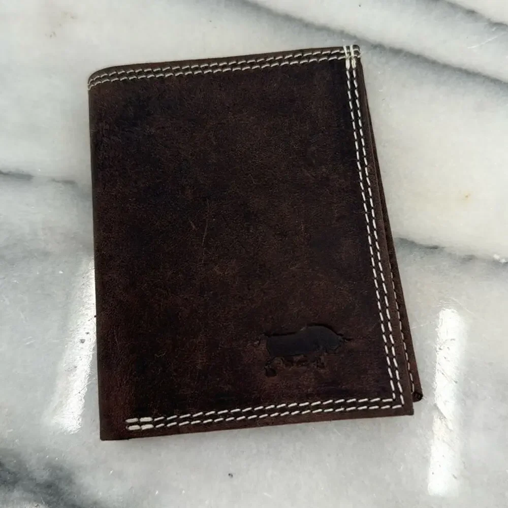 NWT Arrigo distressed brown leather wallet